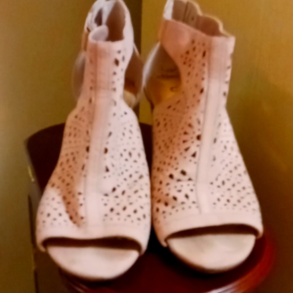 Unisa pink block heels